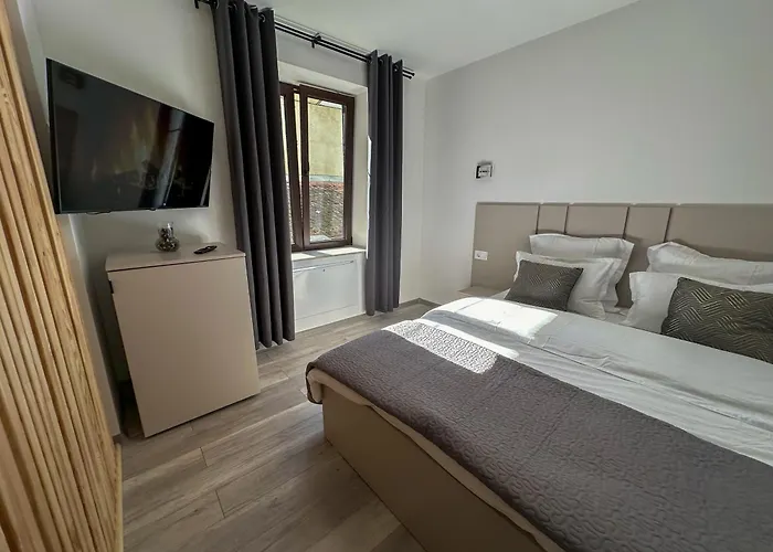 Ultracentral Apartment Brasov